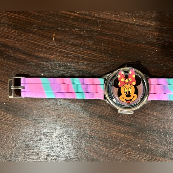 Disney Minnie Mouse Character Digital Wristwatch Spinner Cap - Picture 9 of 10